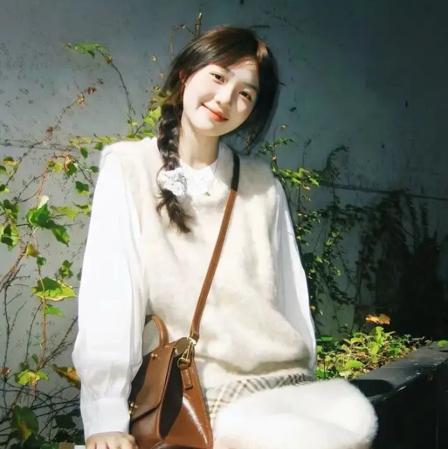 惠特妮·卡明：我能摸摸吗？